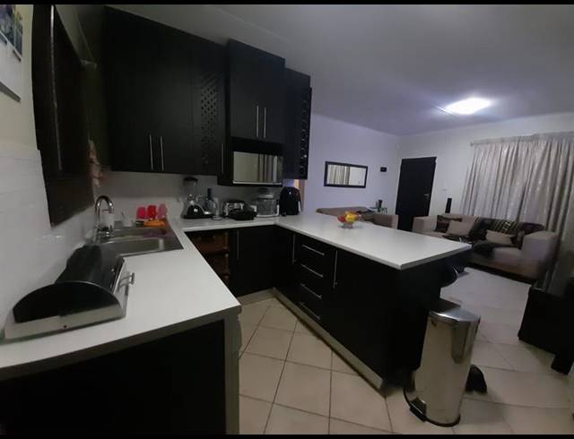 2 BEDROOM HOUSE FOR SALE IN THE ORCHARDS